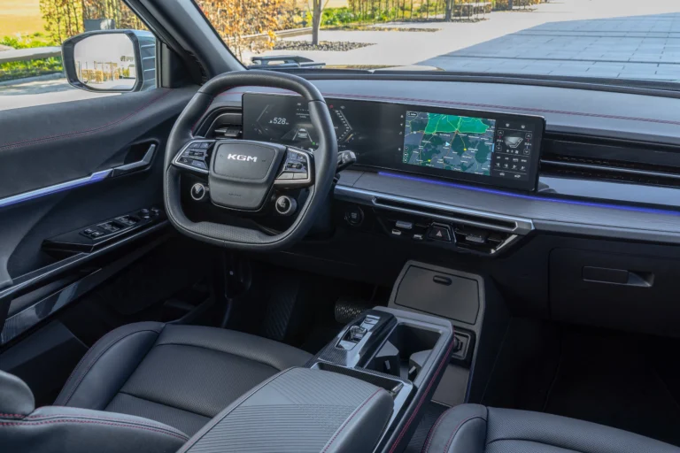 665430-KGM-Acyton-020-22601d-xlarge_webp-1775567936