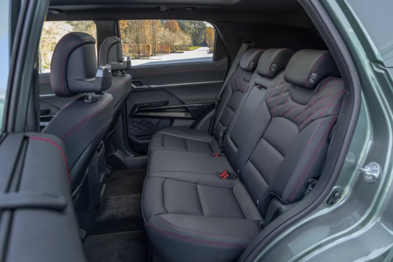 665440-KGM-Acyton-022-6e2275-xlarge_webp-1775567942