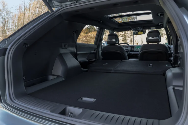 665449-KGM-Acyton-026-7a3a2d-xlarge_webp-1775567947