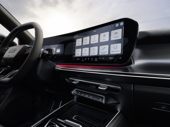 Madeirabrown polar matt effect, static shot, interior, detail: MMI touch display