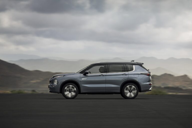 New Outlander PHEV_012H_low