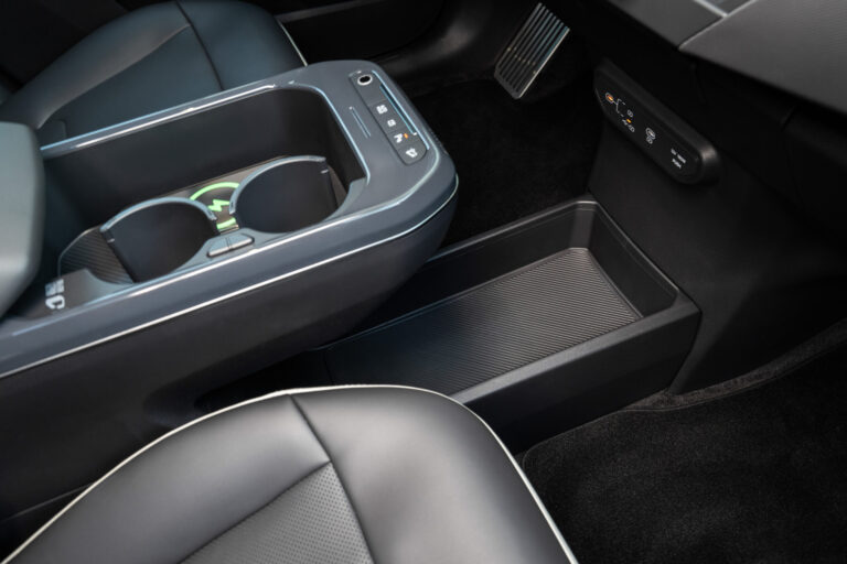 kia_ev5_gtl_kickoff26_dark-ocean-blue-metallic-021