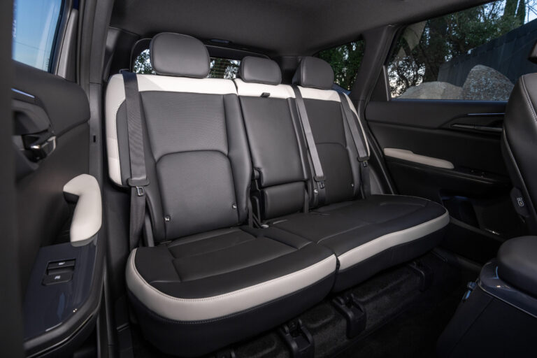 kia_ev5_gtl_kickoff26_dark-ocean-blue-metallic-025