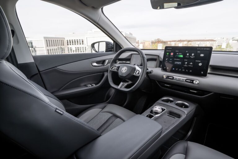 mg-motor_mgs5-ev-luxury-lr_51