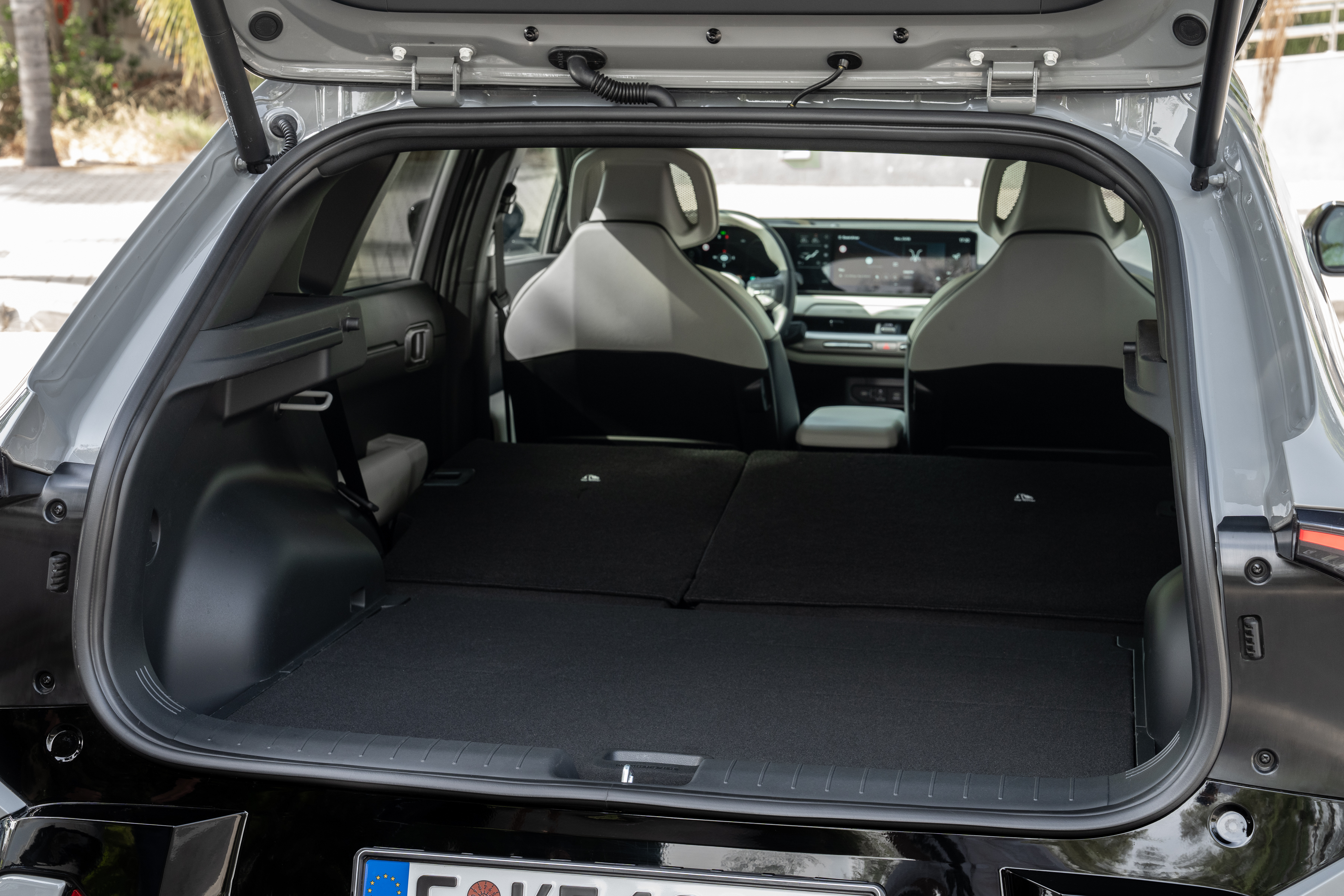 kia-ev4-gt-line-wolf-gray-interior-print-3600x2400-012