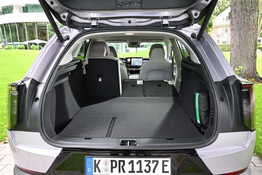 Volvo_EX60 (10)